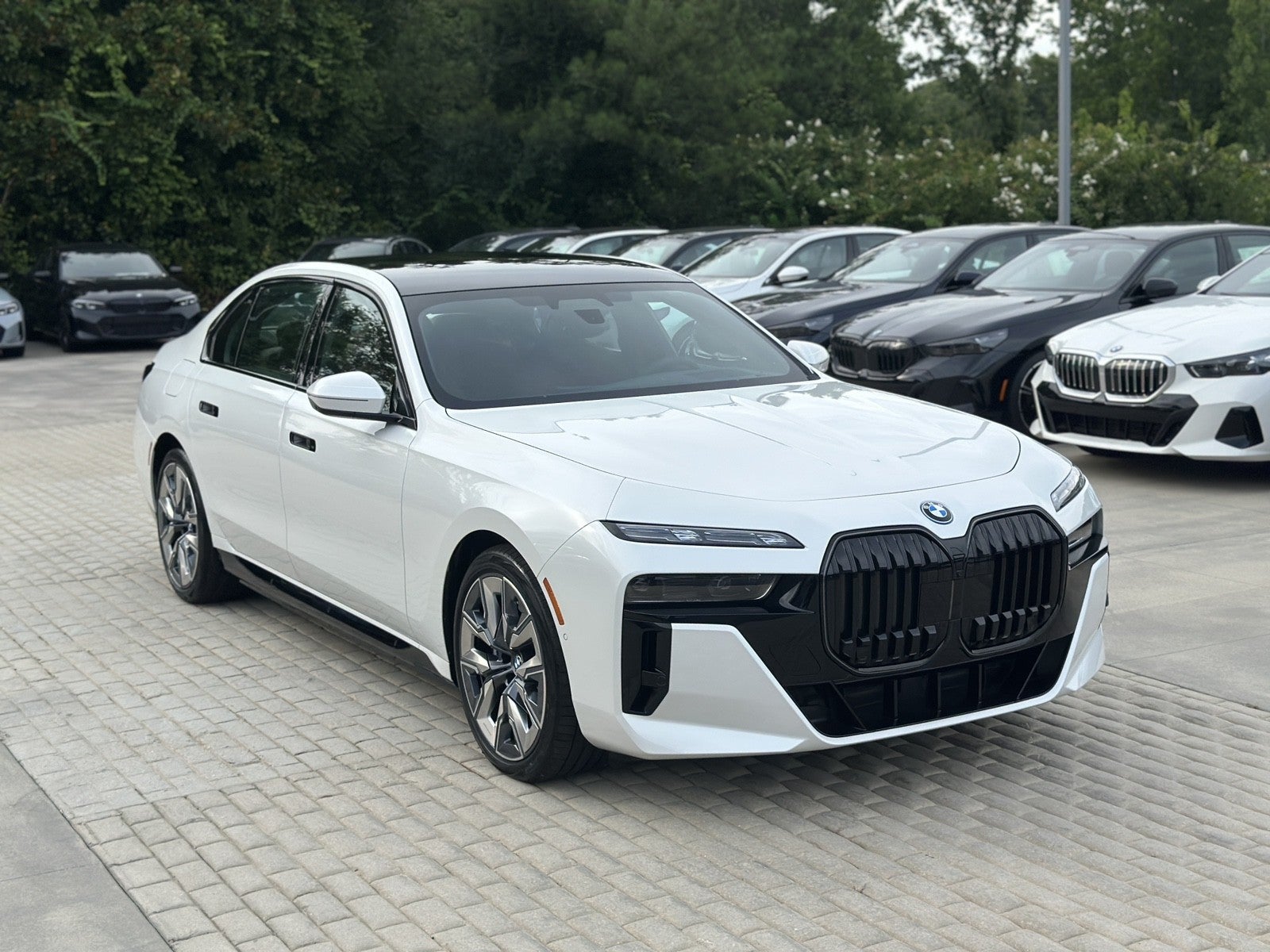 2026 BMW 750e xDrive 750e xDrive