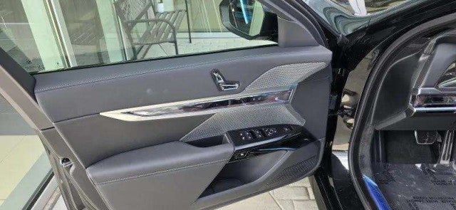 2026 BMW 750e xDrive 750e xDrive