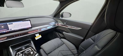 2026 BMW 750e xDrive 750e xDrive