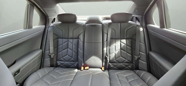 2026 BMW 750e xDrive 750e xDrive