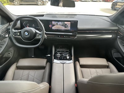 2024 BMW 530i 530i