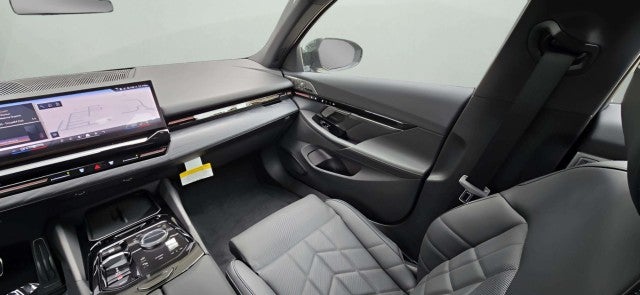 2026 BMW 530i 530i