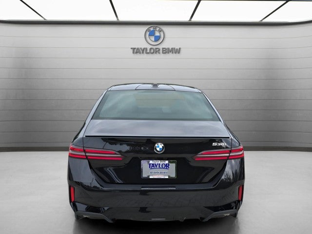 2026 BMW 530i 530i