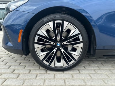 2024 BMW 530i 530i