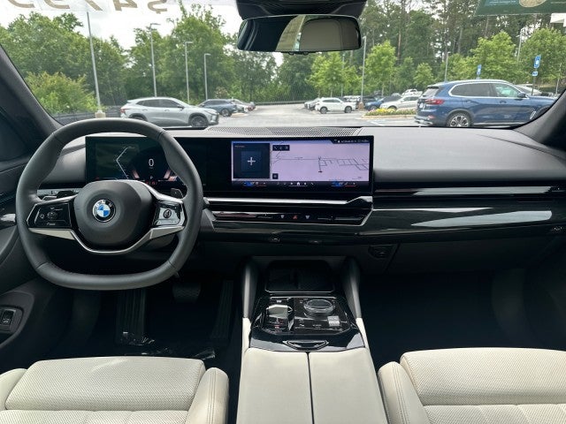 2024 BMW 530i 530i