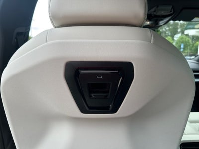 2024 BMW 530i 530i