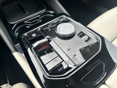 2024 BMW 530i 530i
