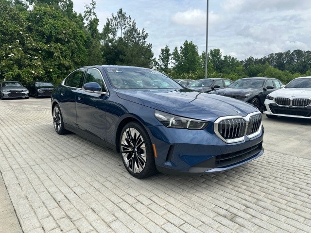 2024 BMW 530i 530i