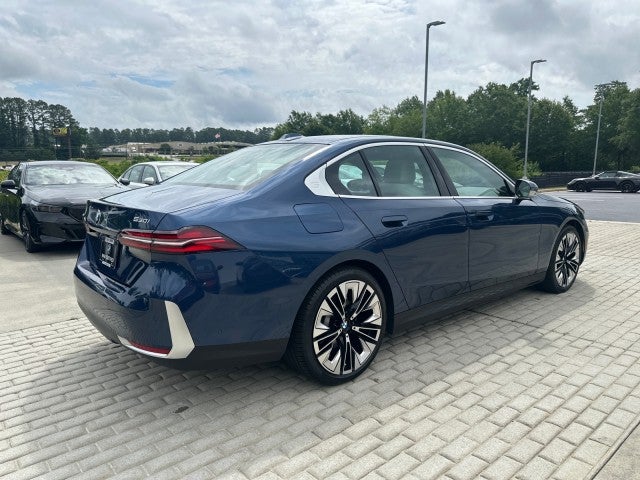 2024 BMW 530i 530i