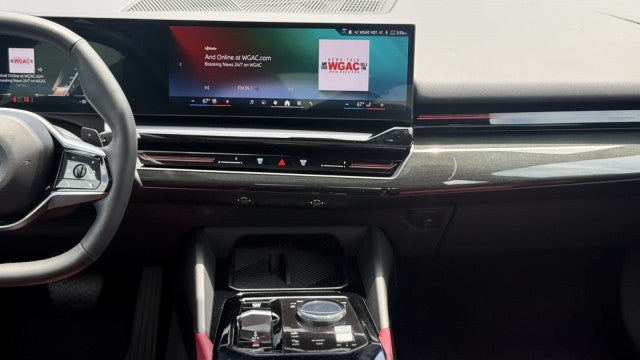 2025 BMW 530i 530i