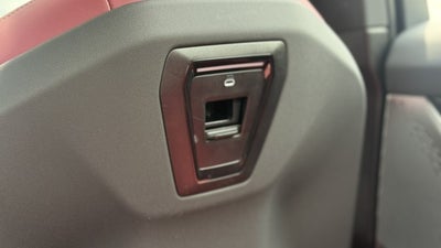 2025 BMW 530i 530i