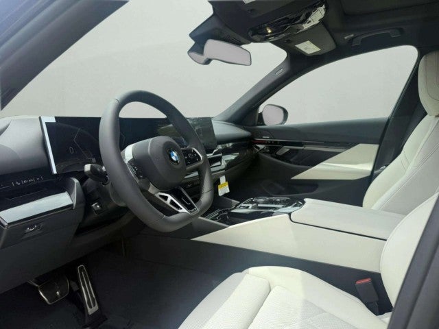 2026 BMW 530i 530i
