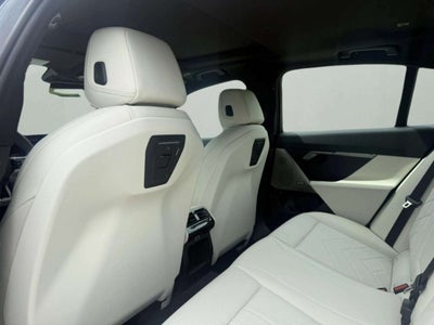 2026 BMW 530i 530i