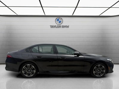 2026 BMW 530i 530i