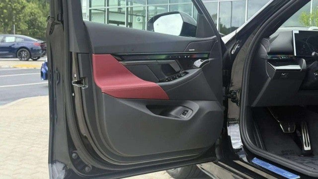 2027 BMW 530i 530i