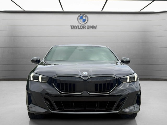 2027 BMW 530i 530i