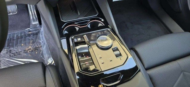 2027 BMW 530i 530i
