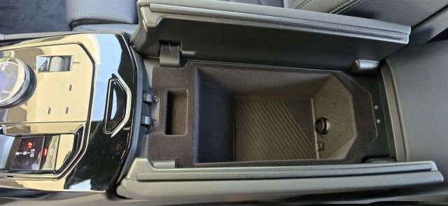 2027 BMW 530i 530i