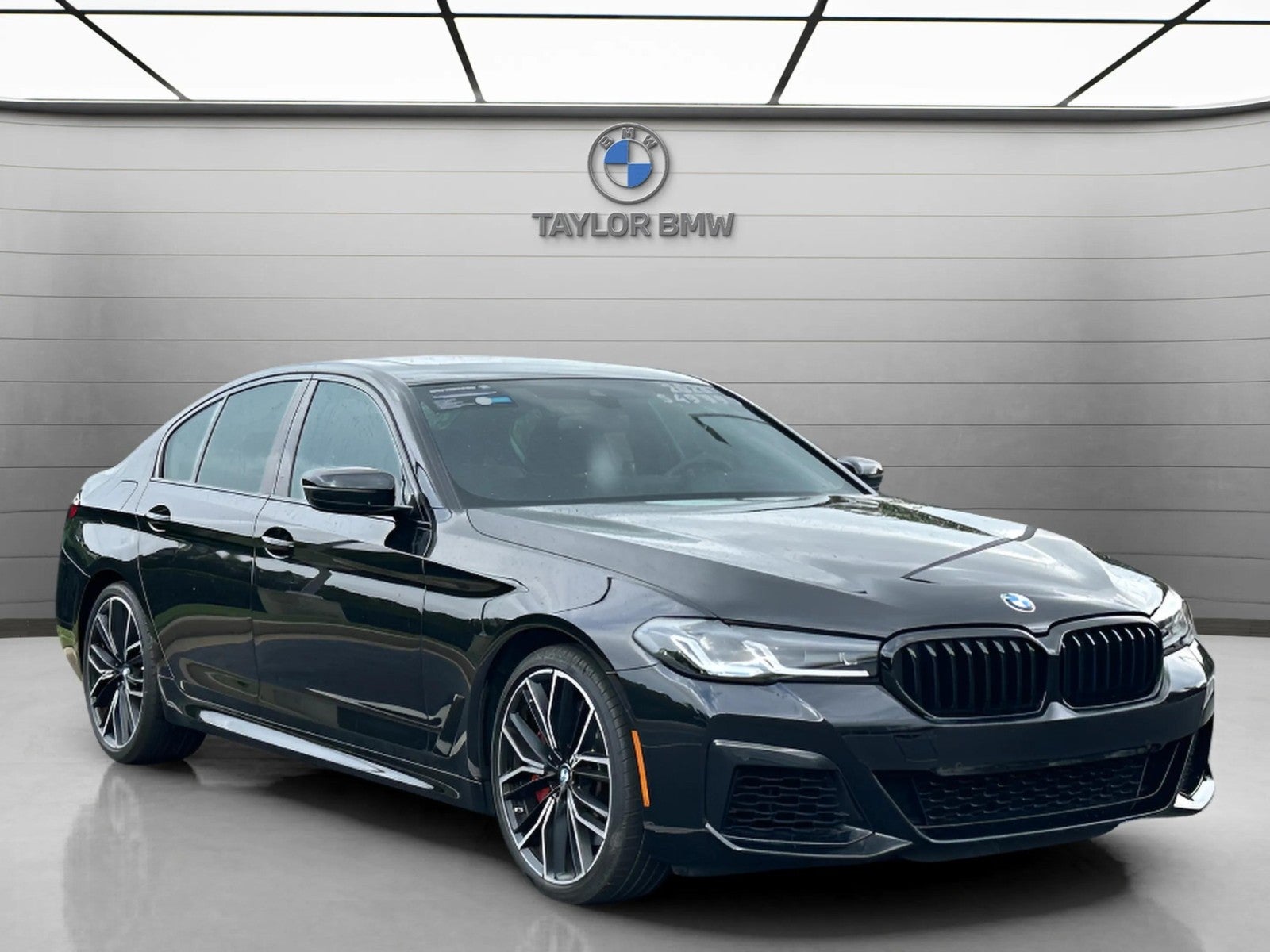 2023 BMW 540i 540i