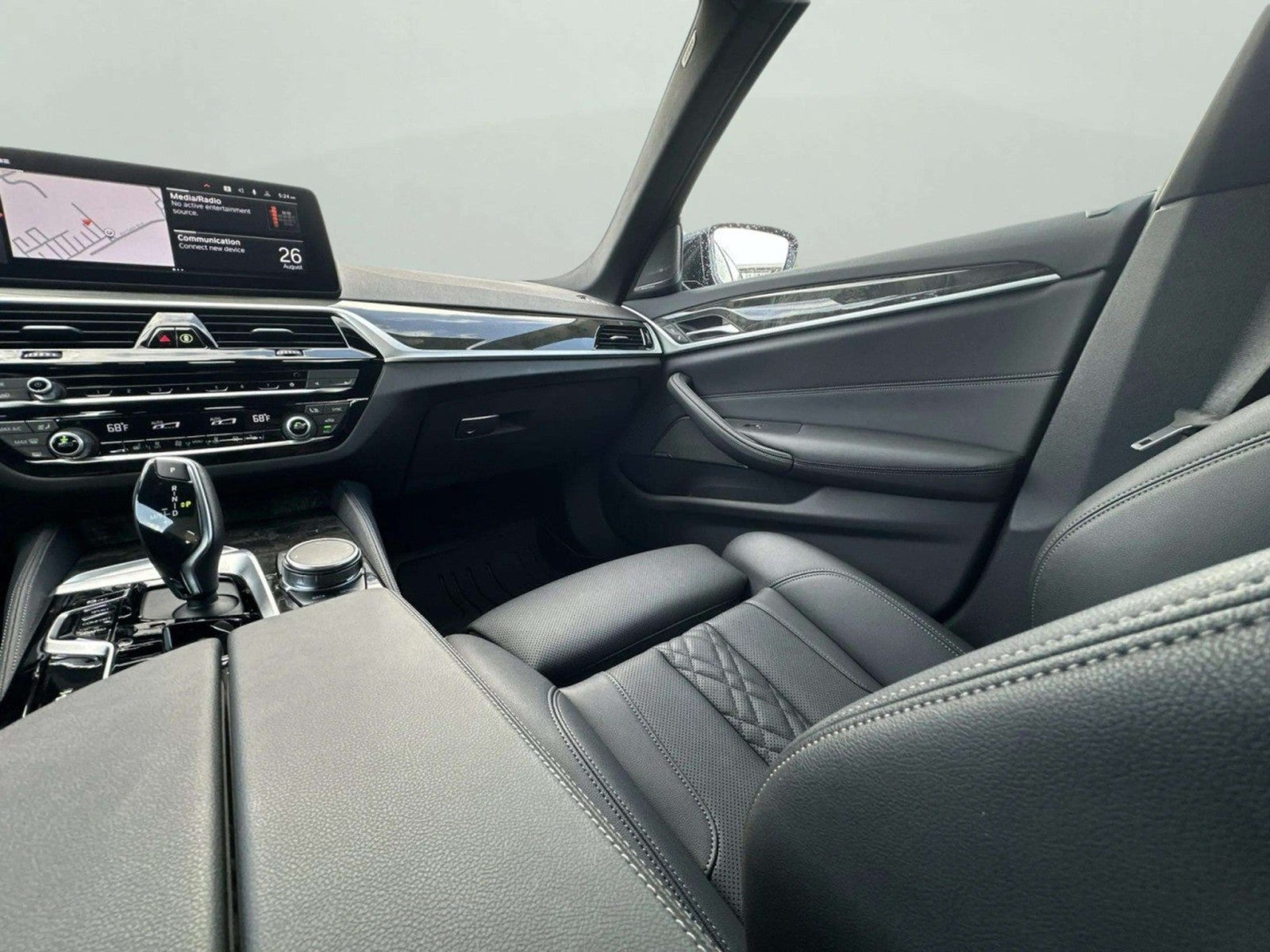 2023 BMW 540i 540i