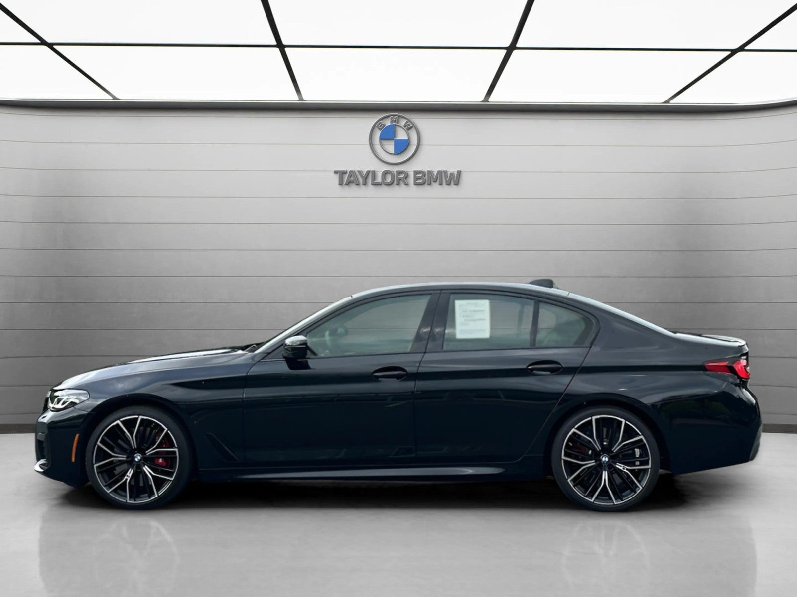 2023 BMW 540i 540i