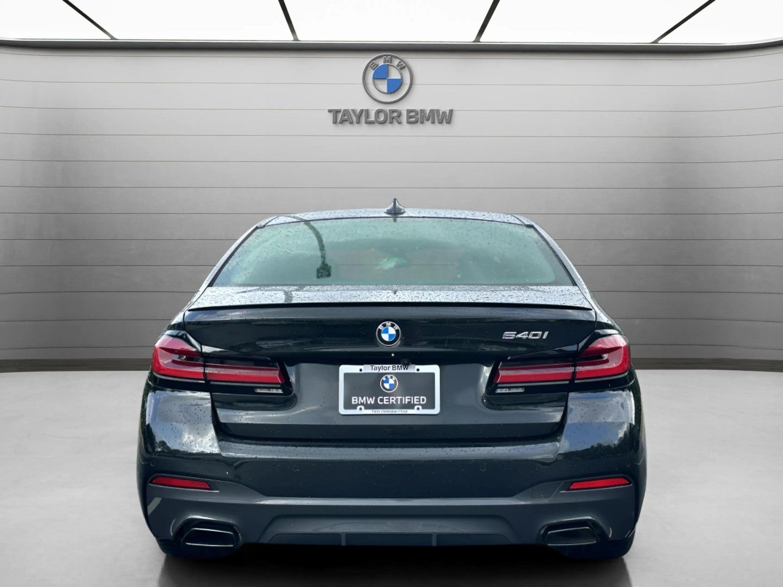 2023 BMW 540i 540i