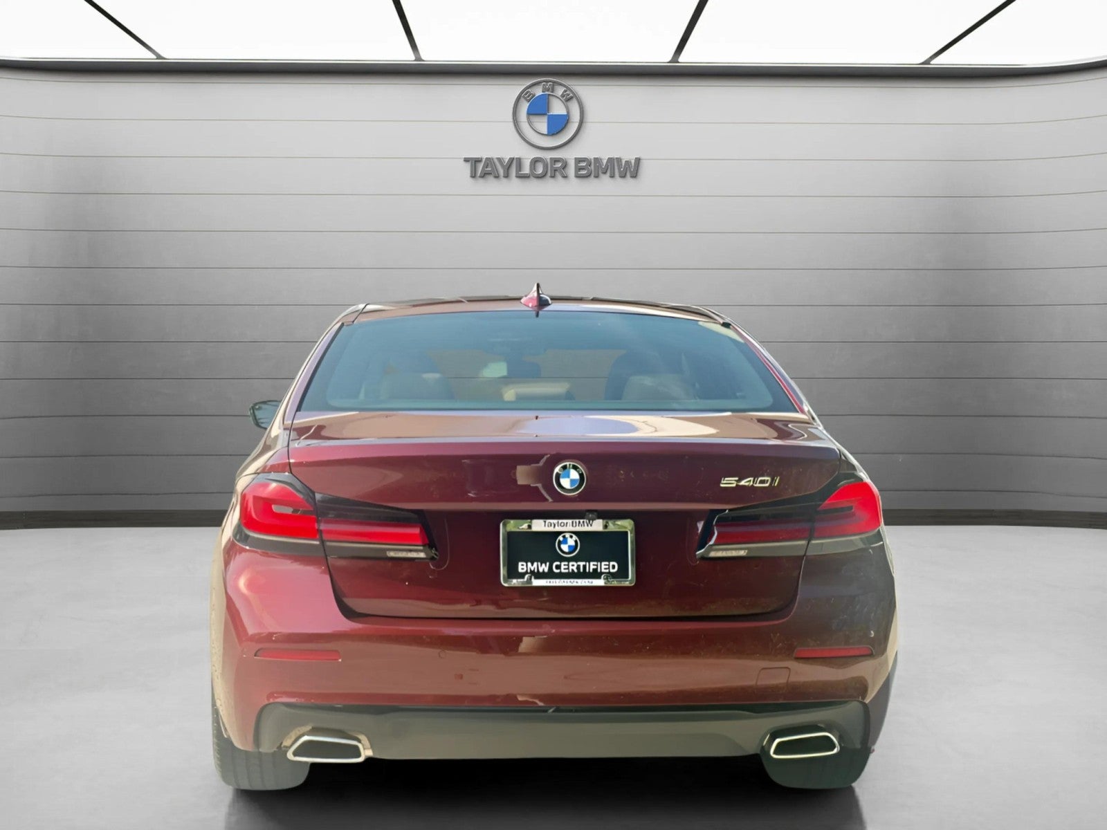 2023 BMW 540i 540i