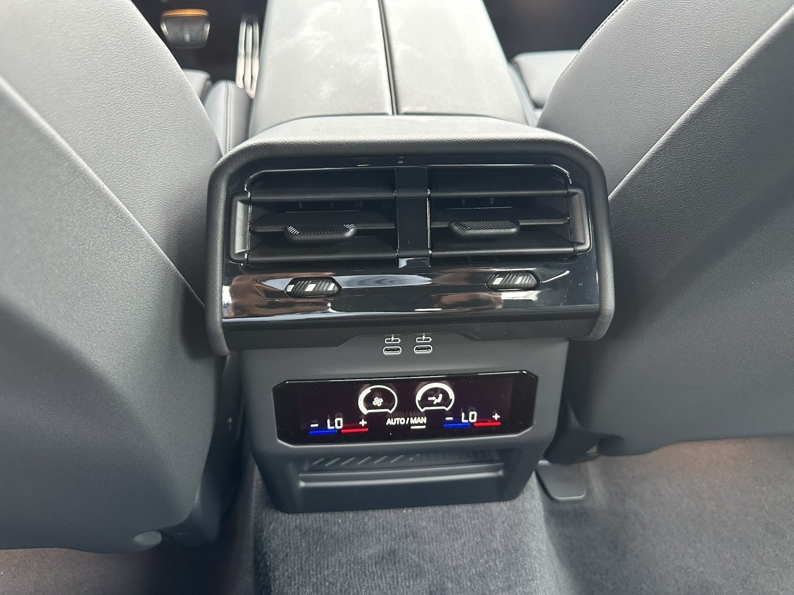 2027 BMW 540i 540i xDrive