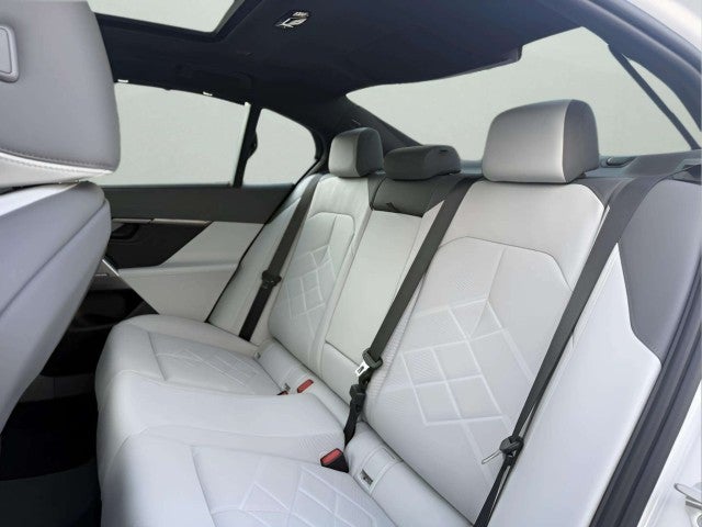 2026 BMW 540i 540i xDrive