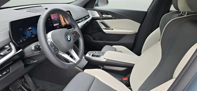 2025 BMW X2 xDrive28i
