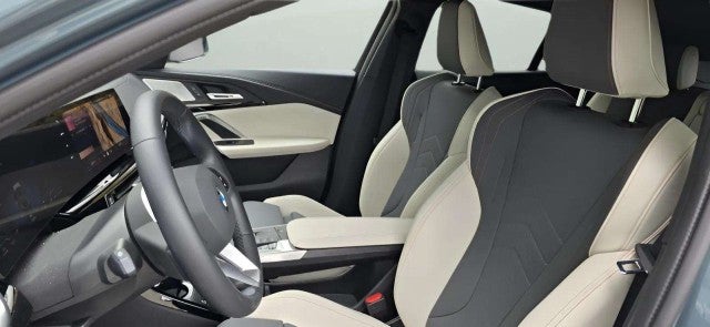 2025 BMW X2 xDrive28i