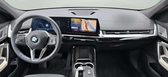 2025 BMW X2 xDrive28i