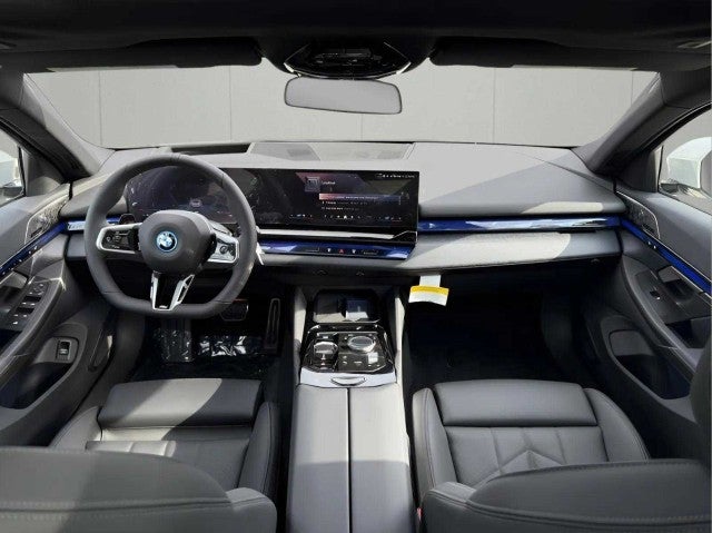 2025 BMW i5 eDrive40