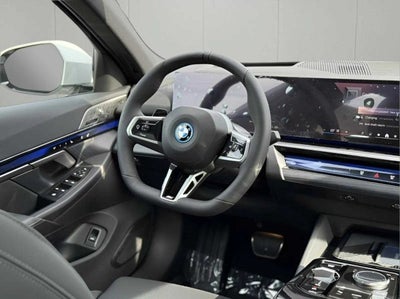2025 BMW i5 eDrive40