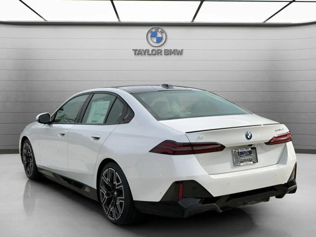 2025 BMW i5 eDrive40