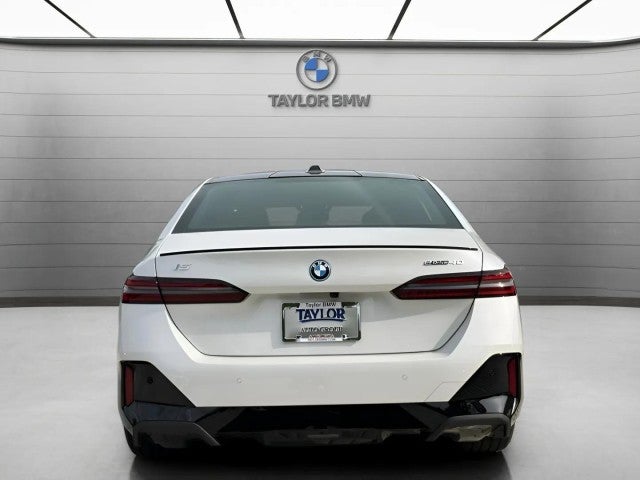 2025 BMW i5 eDrive40