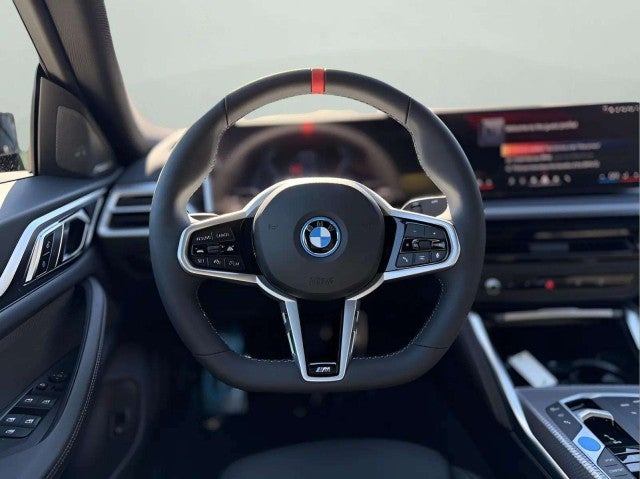2025 BMW i4 M50