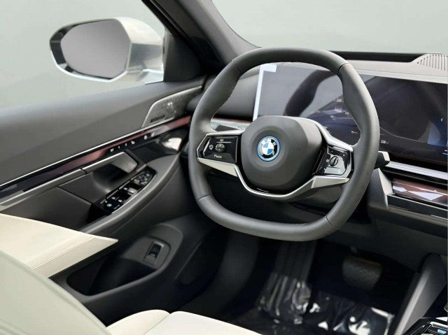 2026 BMW i5 xDrive40
