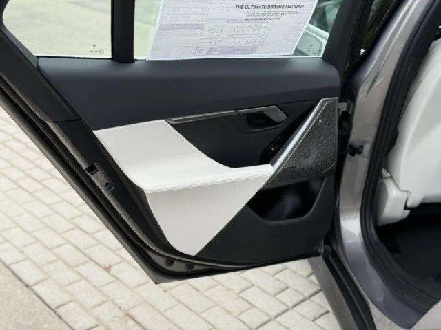 2026 BMW i5 xDrive40