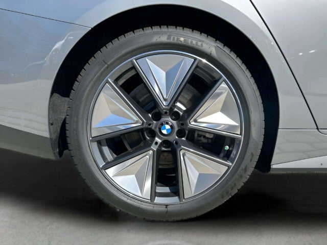 2026 BMW i4 eDrive40