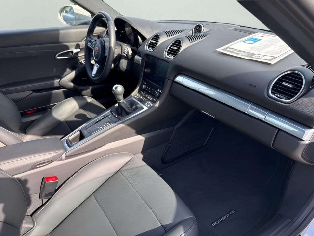 2025 Porsche 718 Cayman S