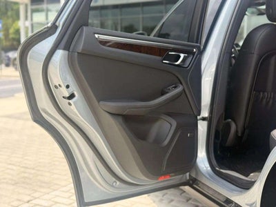 2023 Porsche Macan S