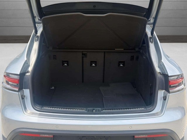 2023 Porsche Macan S