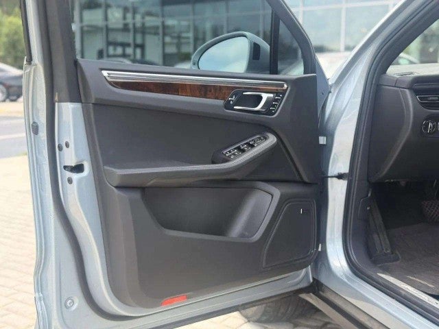 2023 Porsche Macan S
