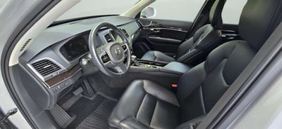 2019 Volvo XC90 Momentum