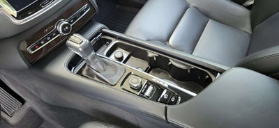 2019 Volvo XC90 Momentum