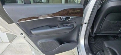 2019 Volvo XC90 Momentum