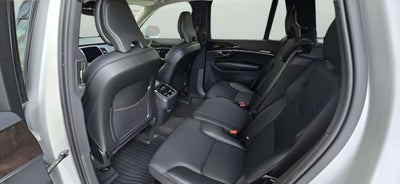 2019 Volvo XC90 Momentum