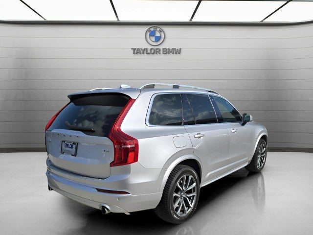 2019 Volvo XC90 Momentum