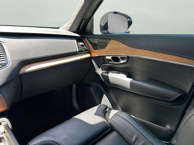 2020 Volvo XC90 Inscription
